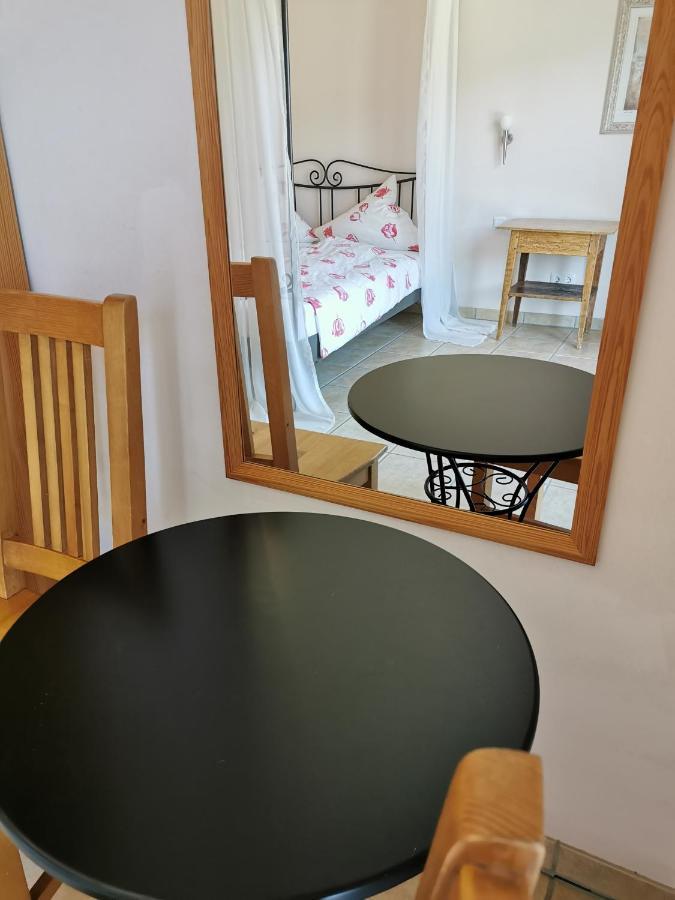 Apartamento Weingut Amlinger&Sohn Neef Exterior foto