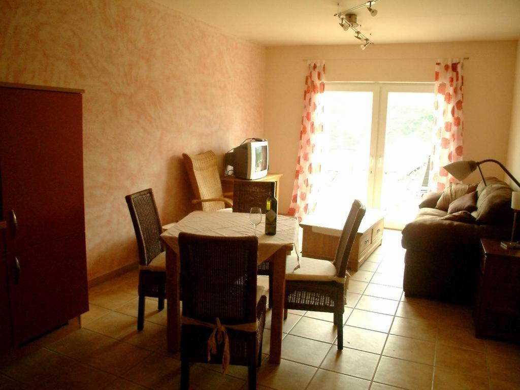 Apartamento Weingut Amlinger&Sohn Neef Exterior foto